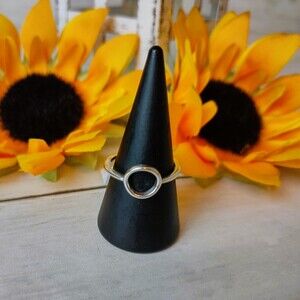 New Dainty Sterling Silver Circle Women's Ring Size 7 Hypoallergenic .925